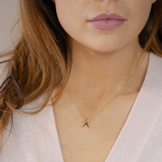 Jet Set Charm The Sis Kiss