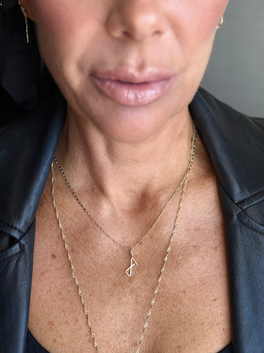 The Agency Charm on Anchor Chain Sis Kiss