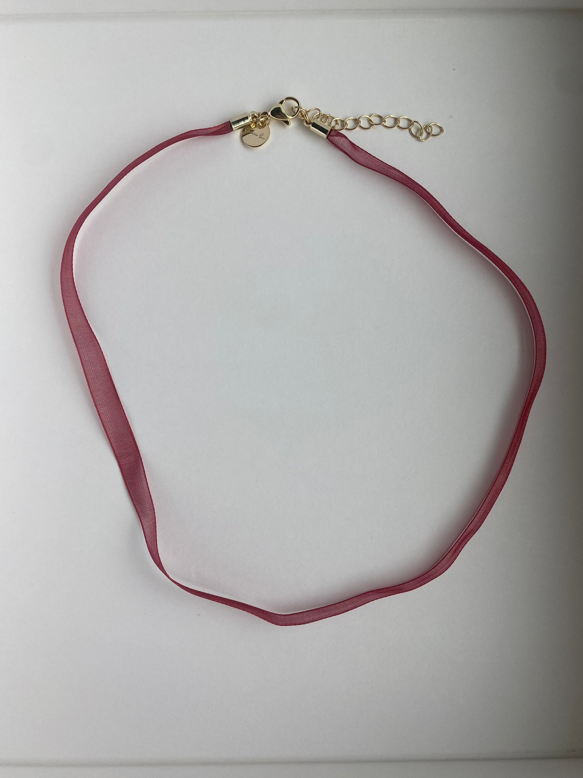 The Ribbon Necklace Sis Kiss