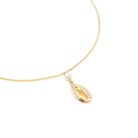 Pearl and Shell Necklace necklace The Sis Kiss