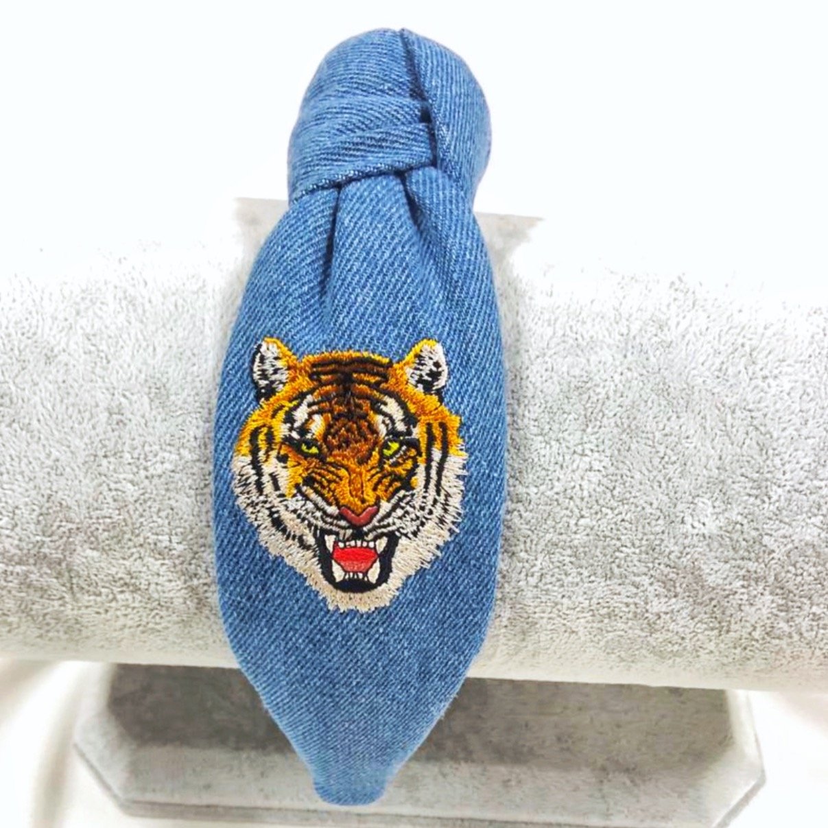 Tiger Twist Headband ACCESSORY The Sis Kiss
