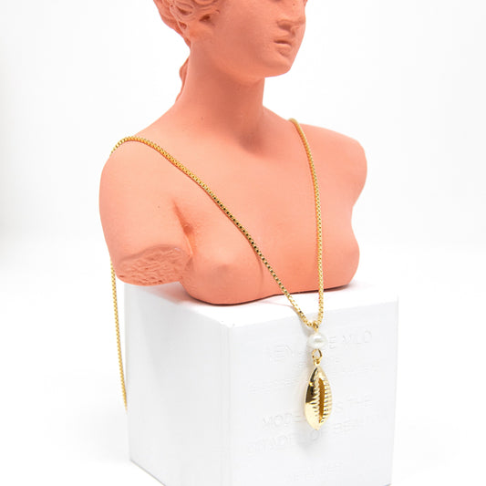 Pearl and Shell Necklace necklace The Sis Kiss