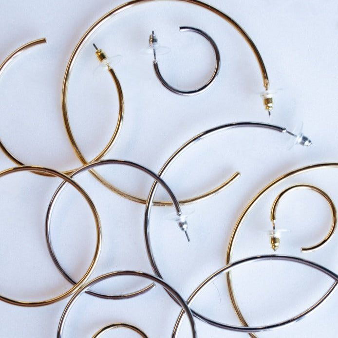 The Mack Hoops JEWELRY The Sis Kiss