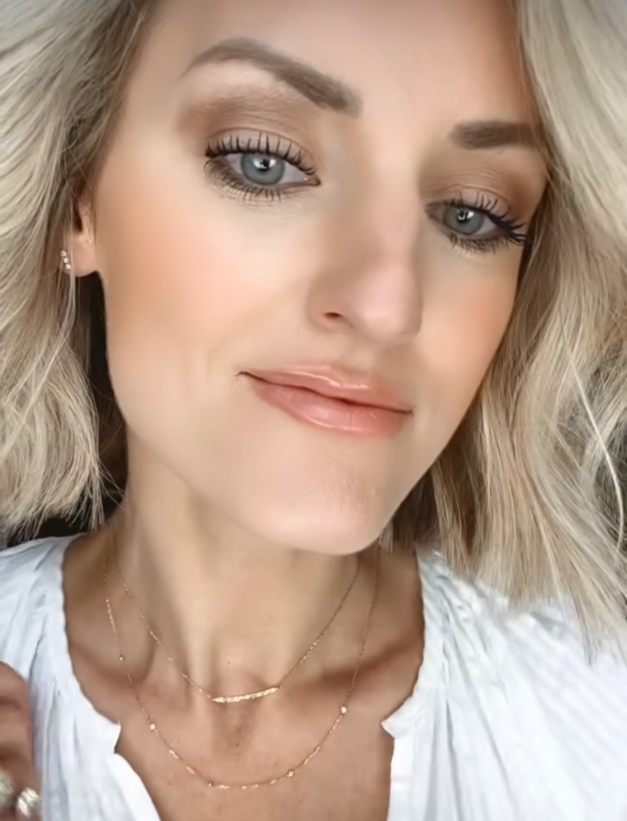 Loverly Crystal Bar Earrings JEWELRY The Sis Kiss