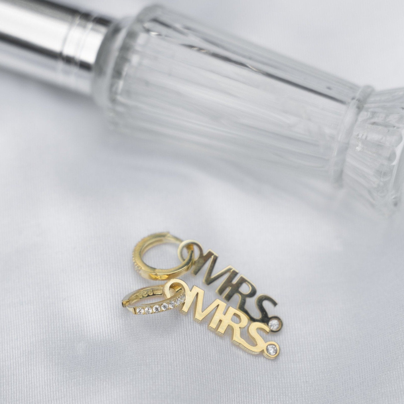 Mrs. Huggies with Crystals - PREORDER JEWELRY The Sis Kiss Gold
