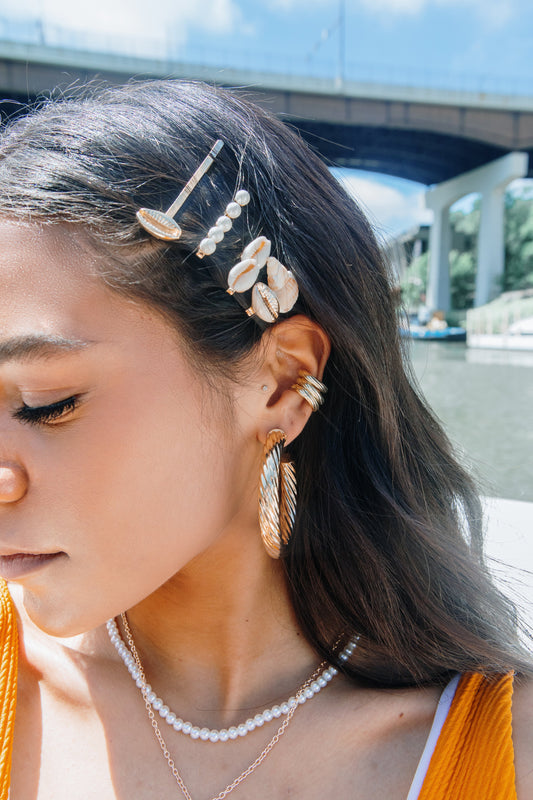 Gold Ear Cuff JEWELRY The Sis Kiss