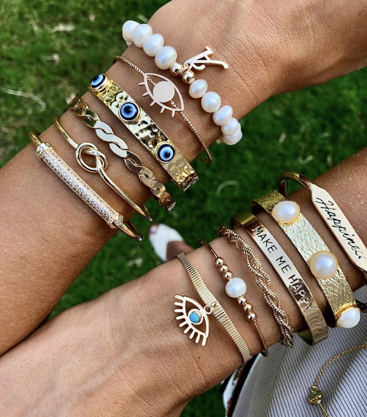 Initial Charm Pearl Stretch Bracelet JEWELRY The Sis Kiss