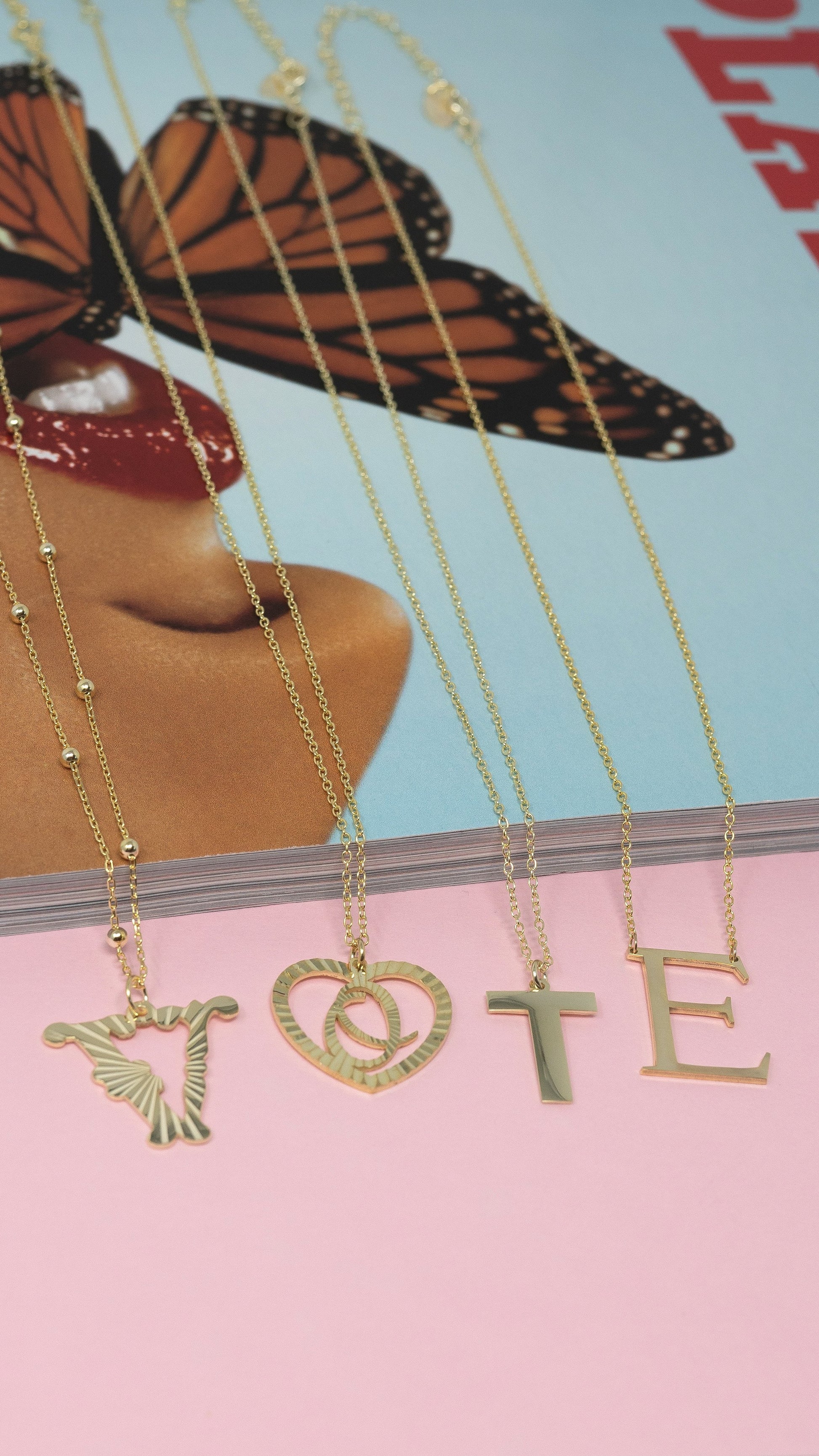 The Sis Kiss Muse Heart Initial Necklace JEWELRY The Sis Kiss