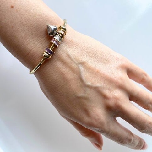 Slider Charm Cuff Sis Kiss 