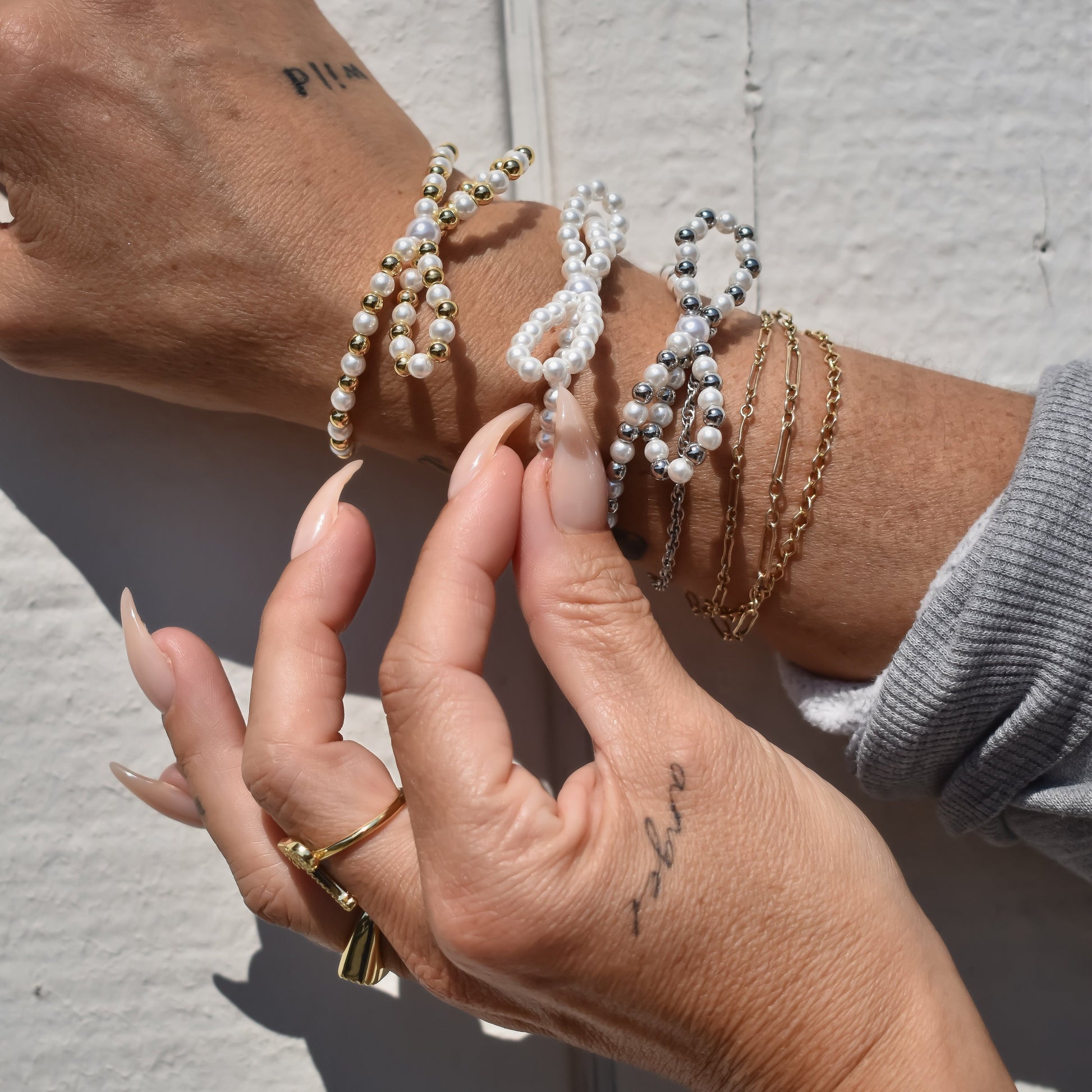 On Knox Beaded Bow Bracelet Bracelets Sis Kiss 