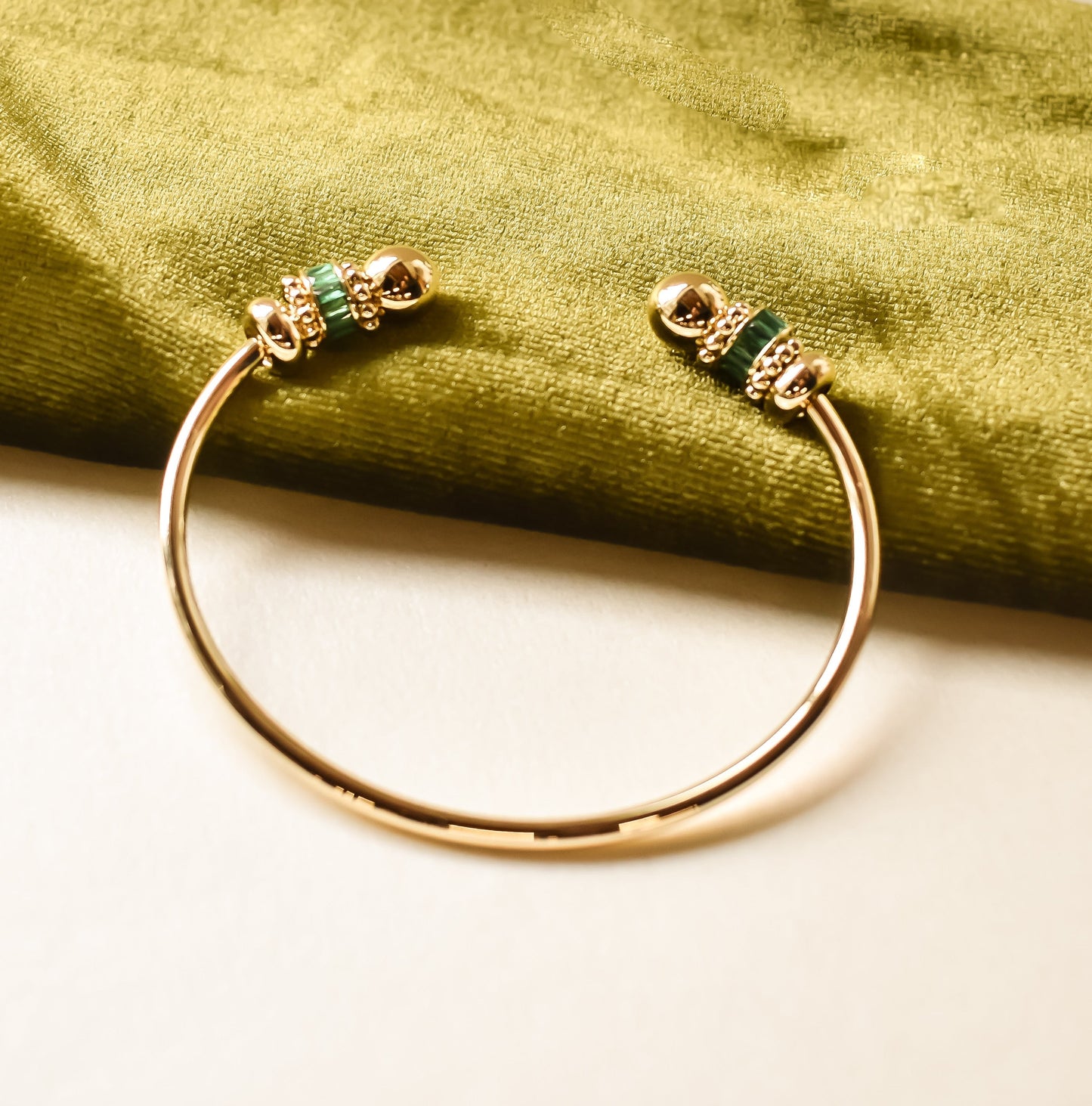 Slider Charm Cuff Sis Kiss 