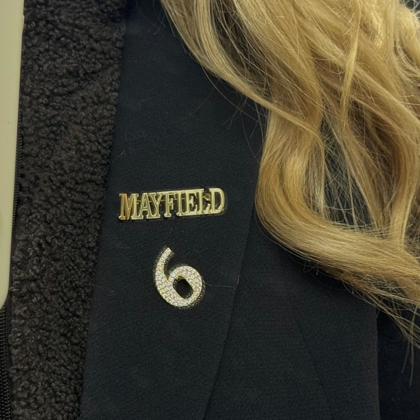 Signature Sideline Custom Brooch BROOCH Bob 