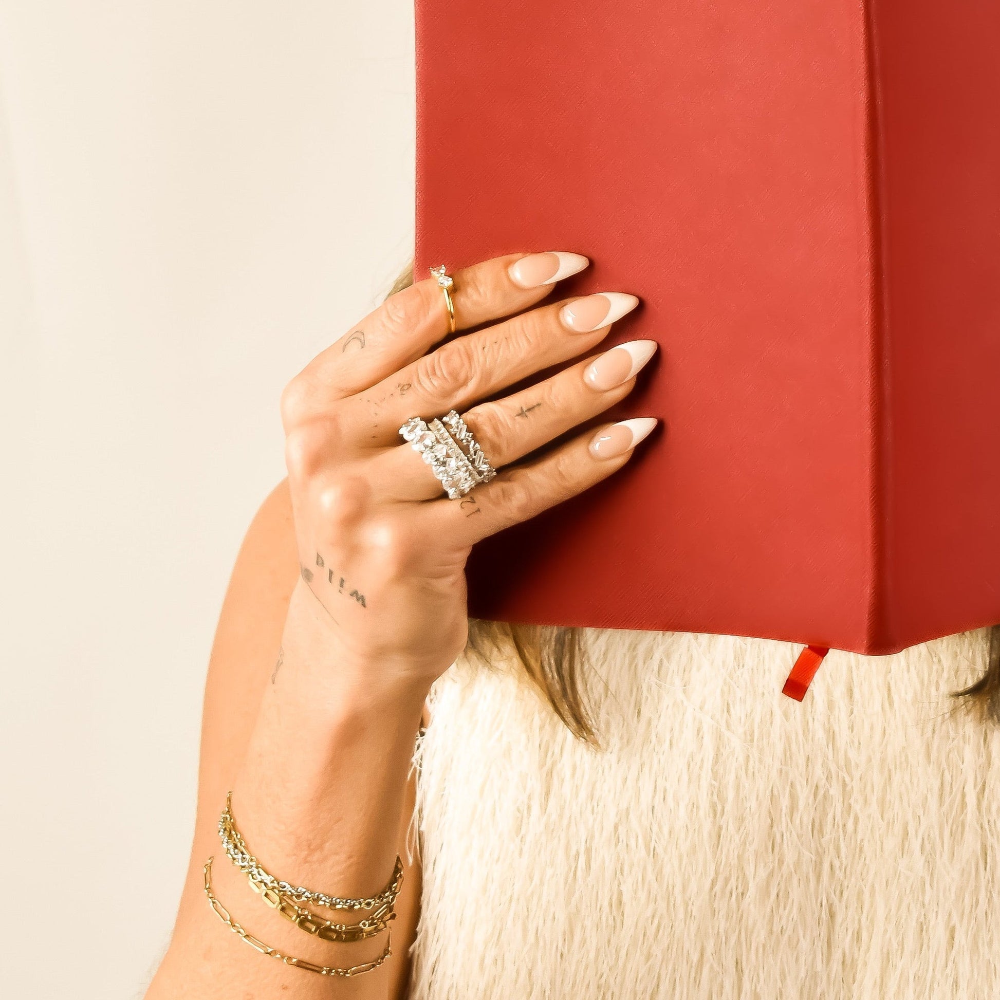 The Bling Ring Rings Sis Kiss 