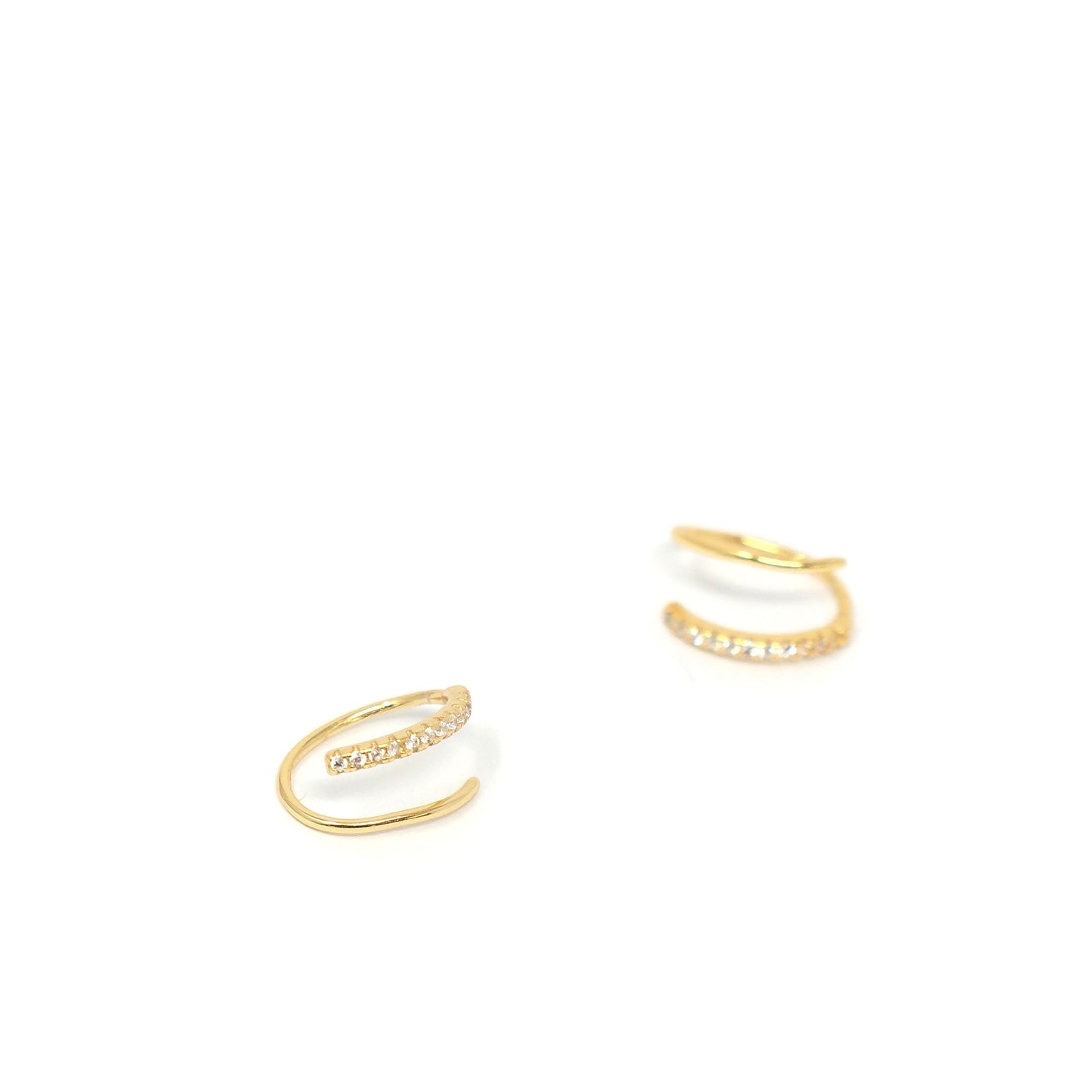 Daisy Faux Double Pierced Huggie Sis Kiss Gold 