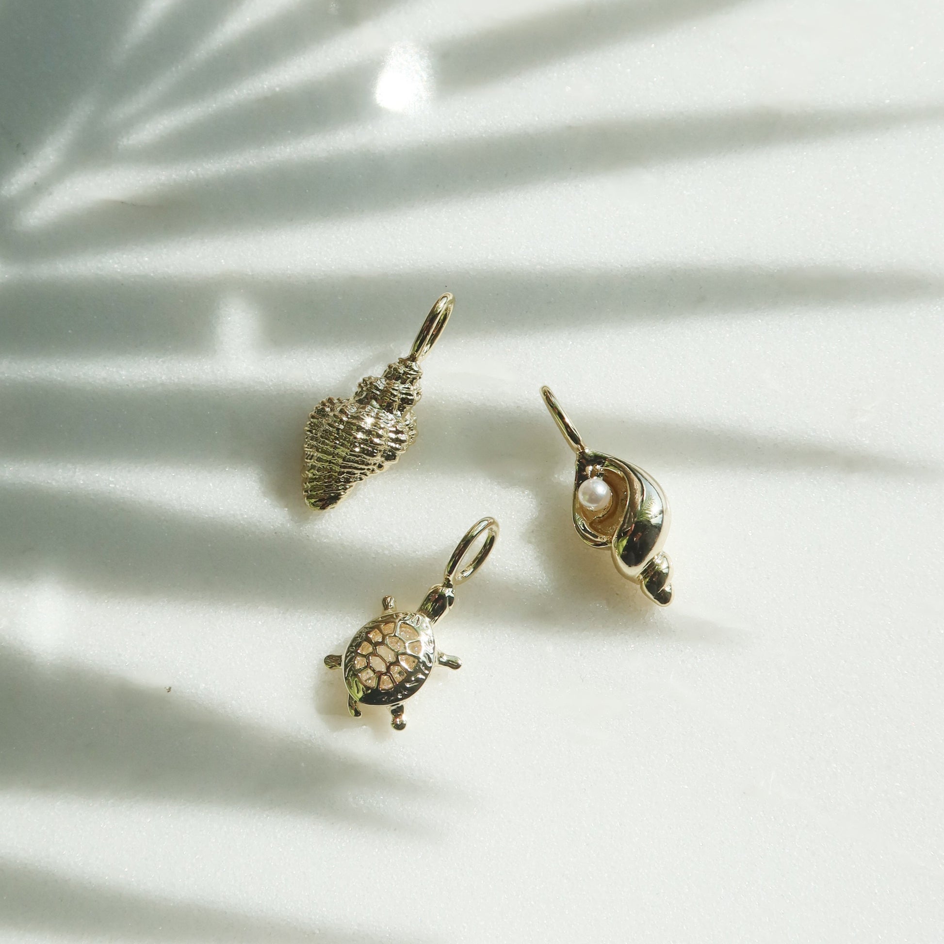 Conch Shell Charm Charms & Pendants The Sis Kiss 