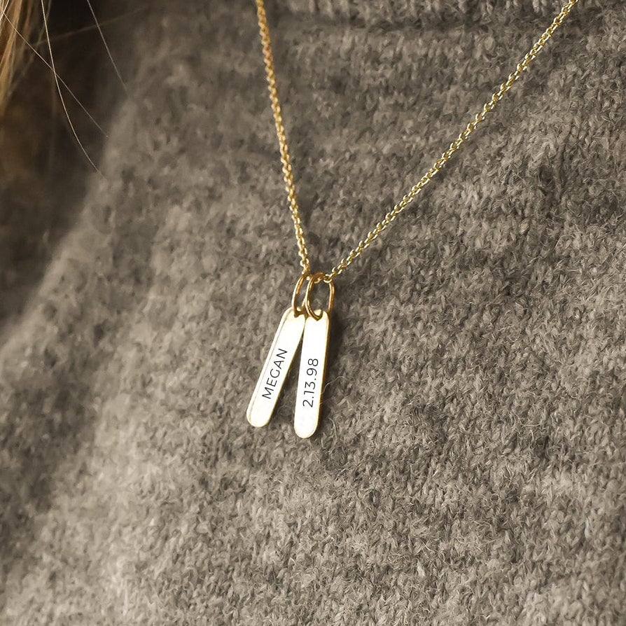 Custom Engraved Oval Bar Necklace Necklaces Saida 