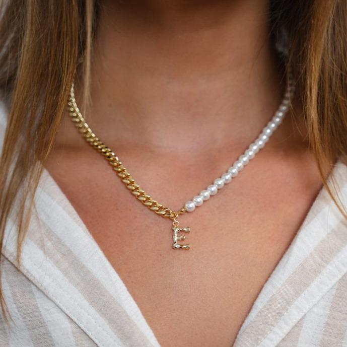 Pearl and Curb Chain Initial Necklace JEWELRY The Sis Kiss