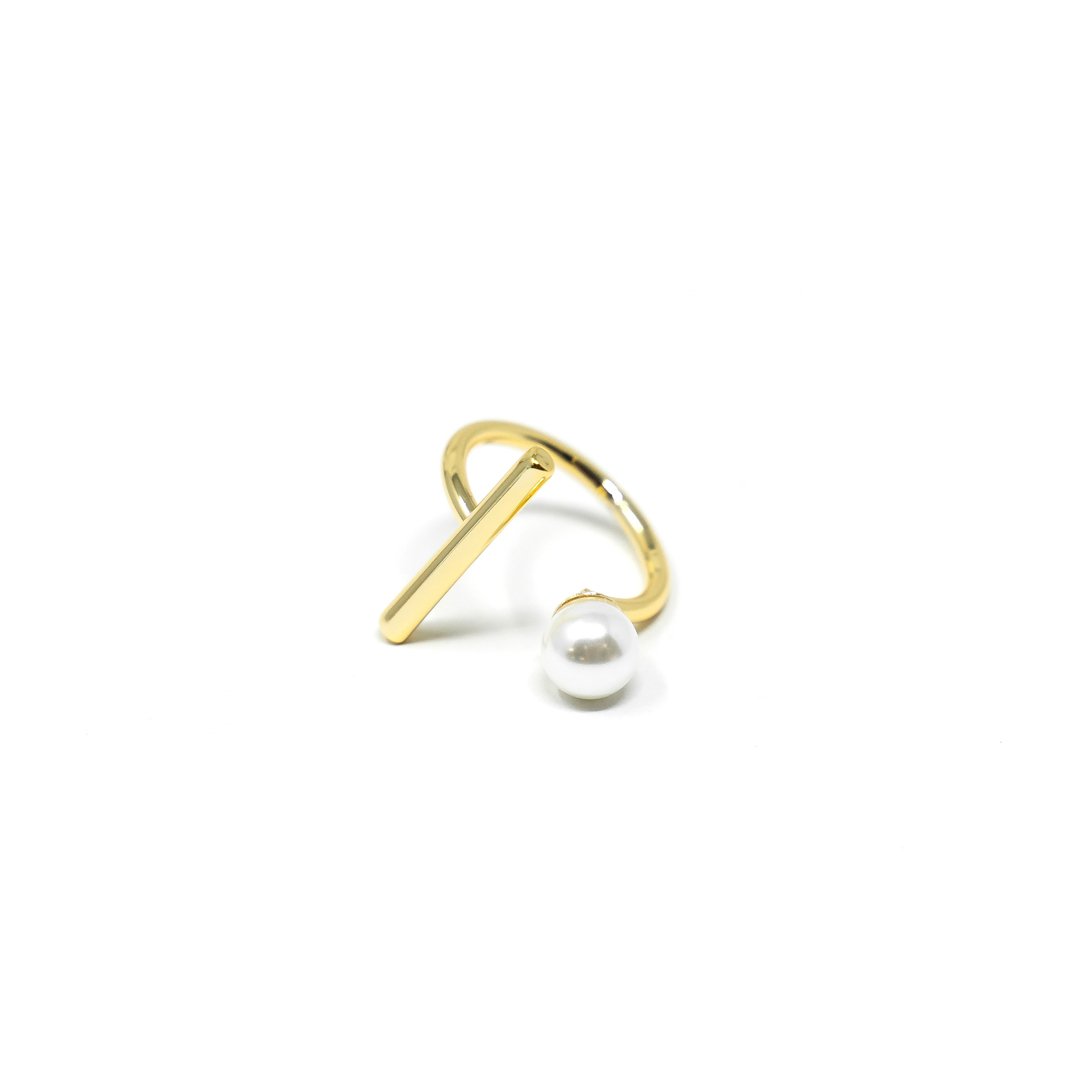 Gold Bar and Pearl Ring JEWELRY The Sis Kiss